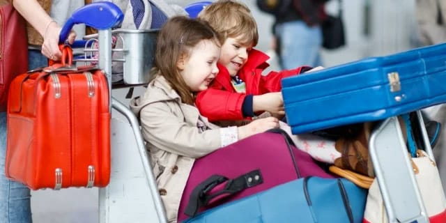 What Should You Pack? Holiday Travel Health Kit